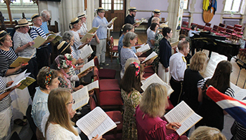 BCC singing HMS Pinafore